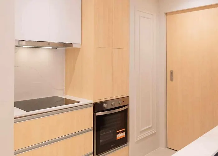 Cozy 2br Spare Br In Uptown Bgc Apartahotel *