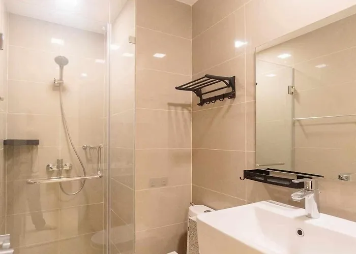 Apartahotel Cozy 2br Spare Br In Uptown Bgc *